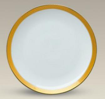single gold banded plate