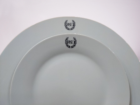 Russell printed plate_with_logo_the_same_size_on_each